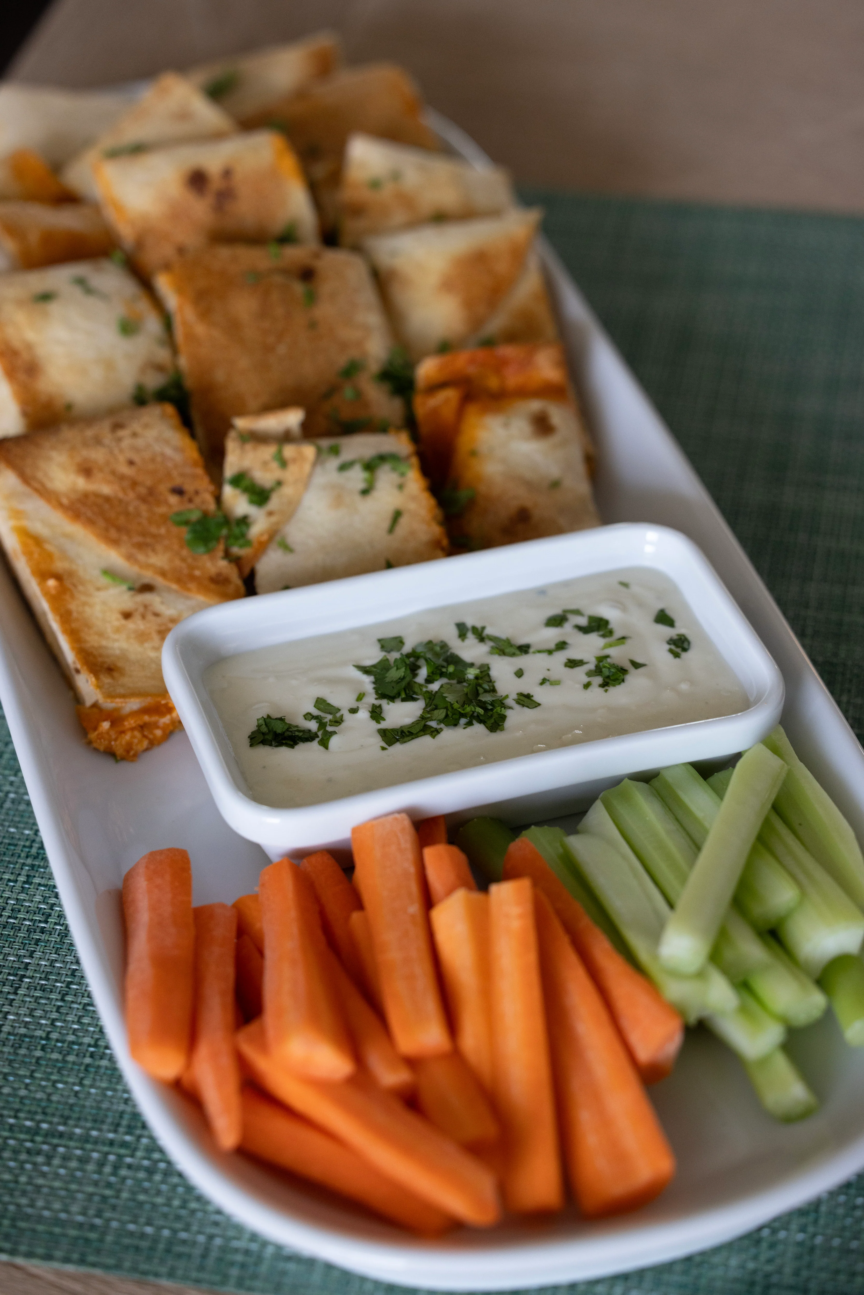 Pillivuyt Barn Platter - Image 3