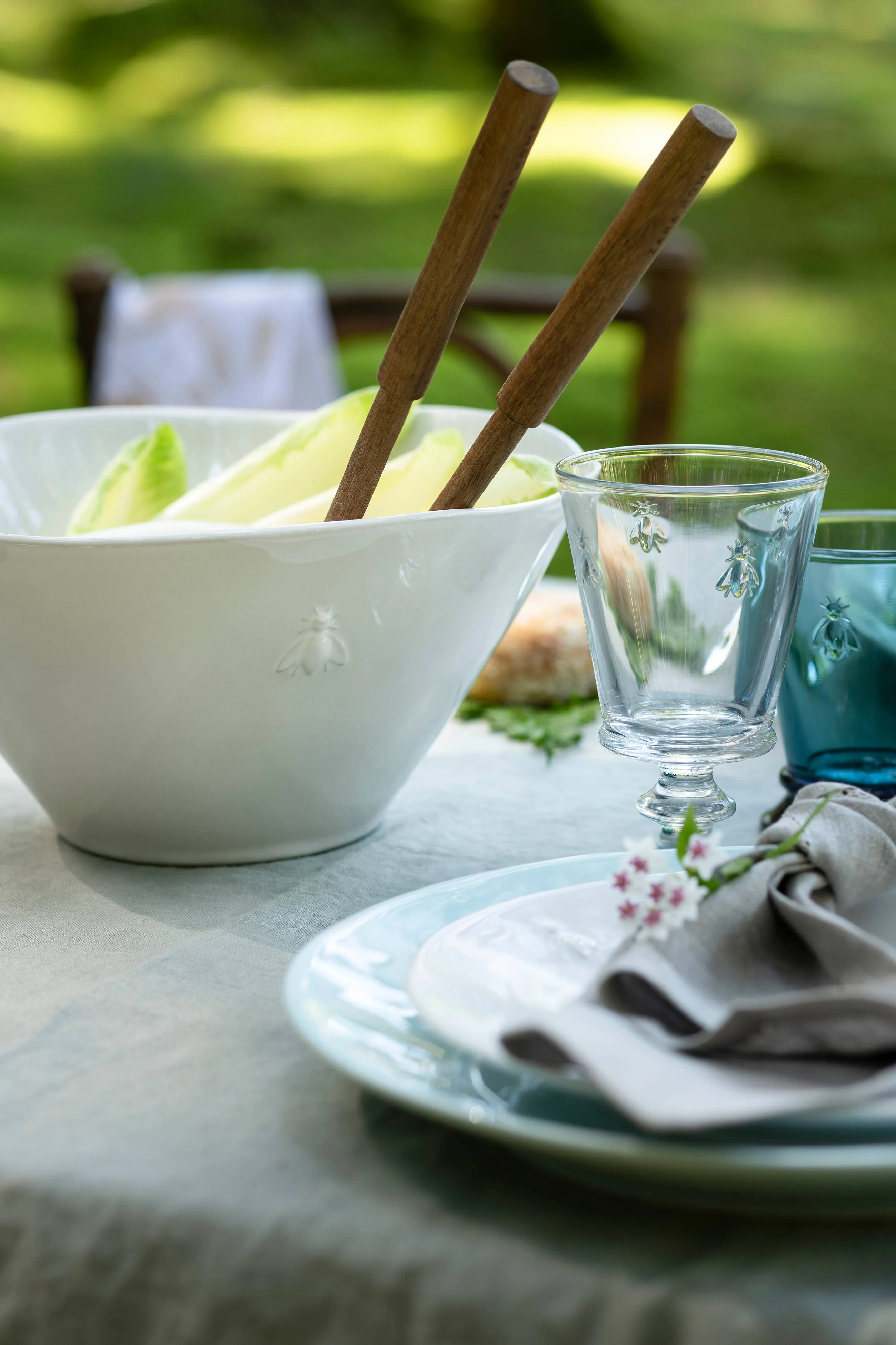 La Rochere Bee Ceramic Dessert Plates - Ecru - Image 2