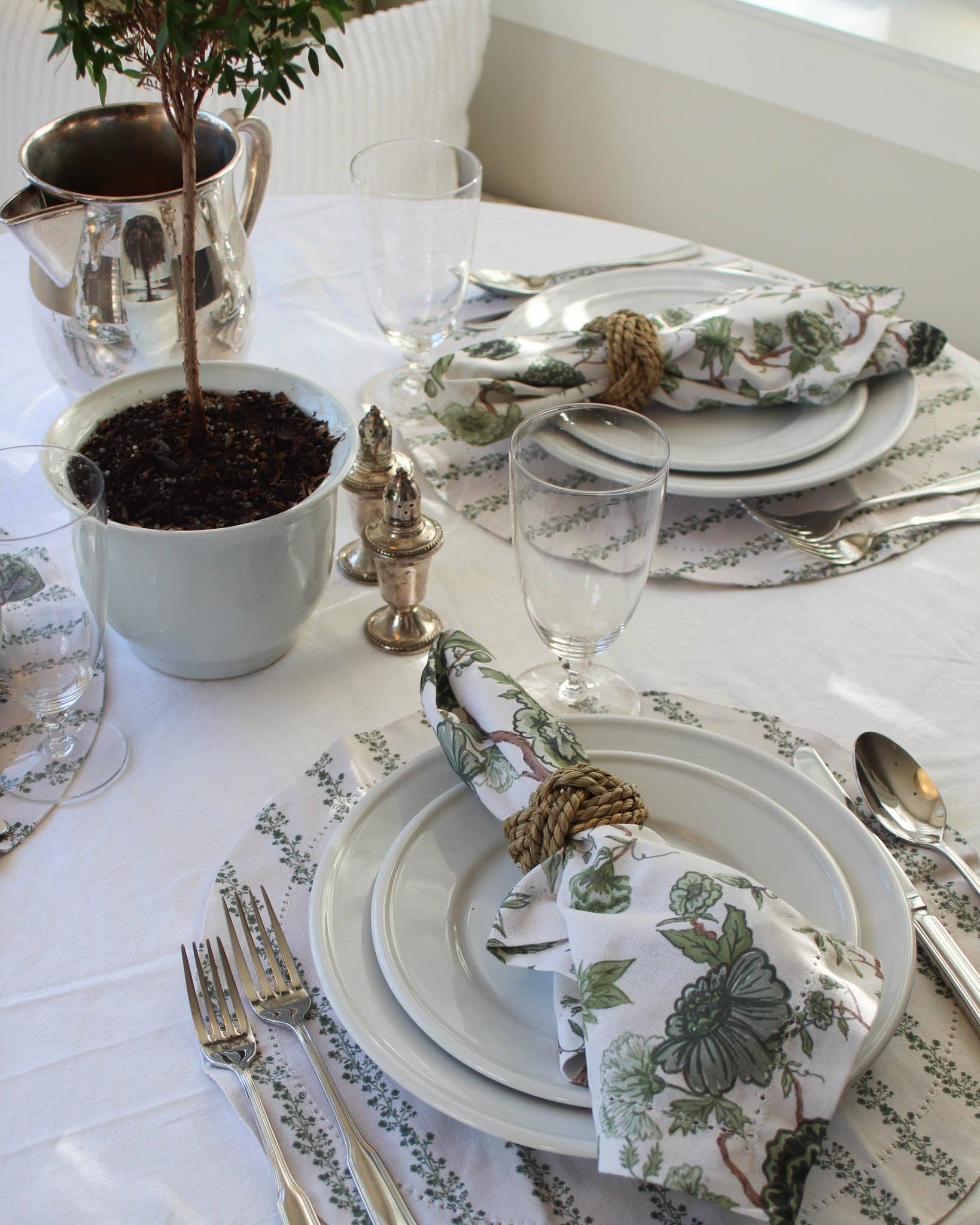 Florence Floral Napkins Set of Four: Fern - Image 5