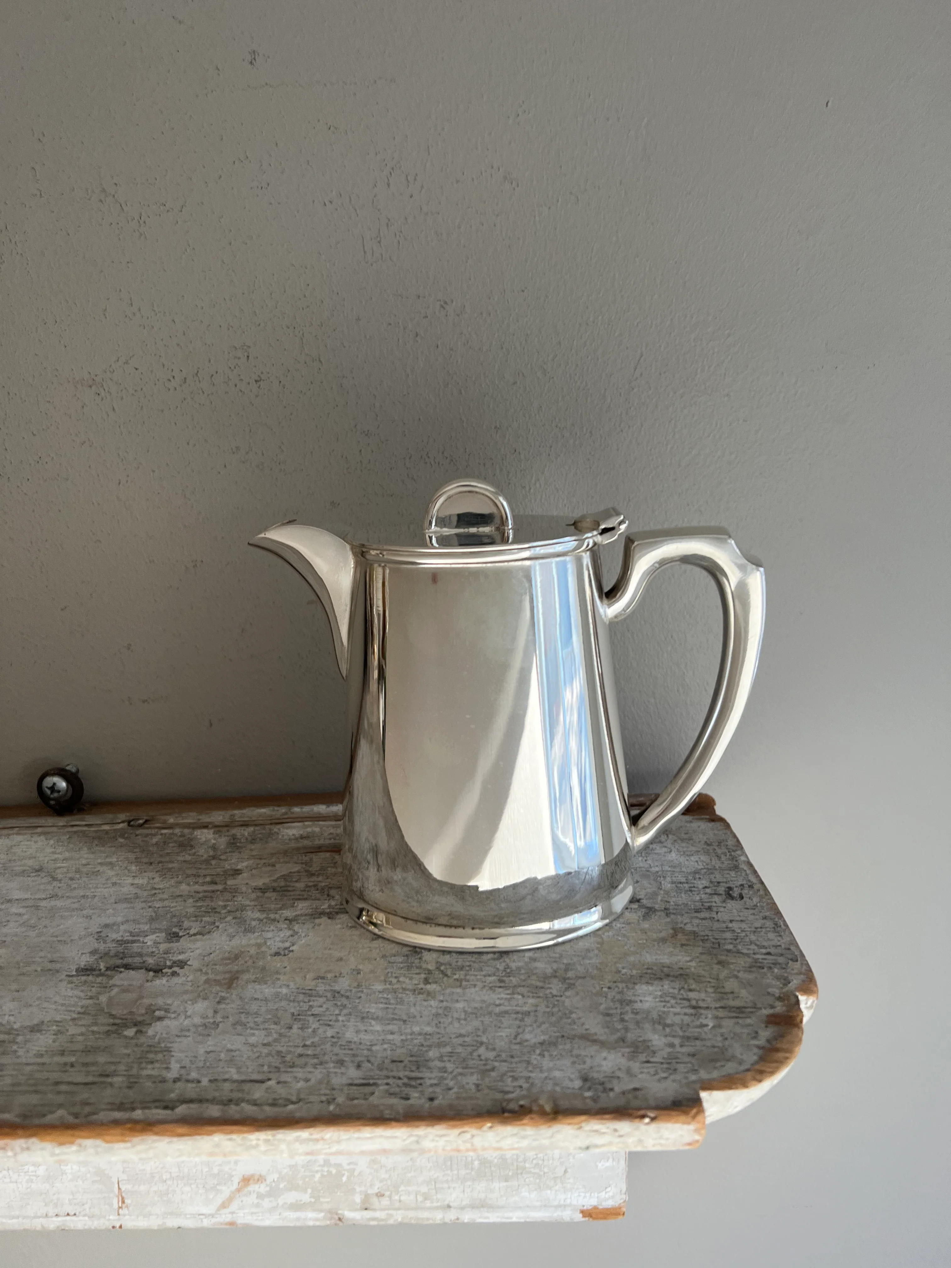 Hôtel Silver Vintage Tea & Coffee Pot - Half Moon Finial - Image 10