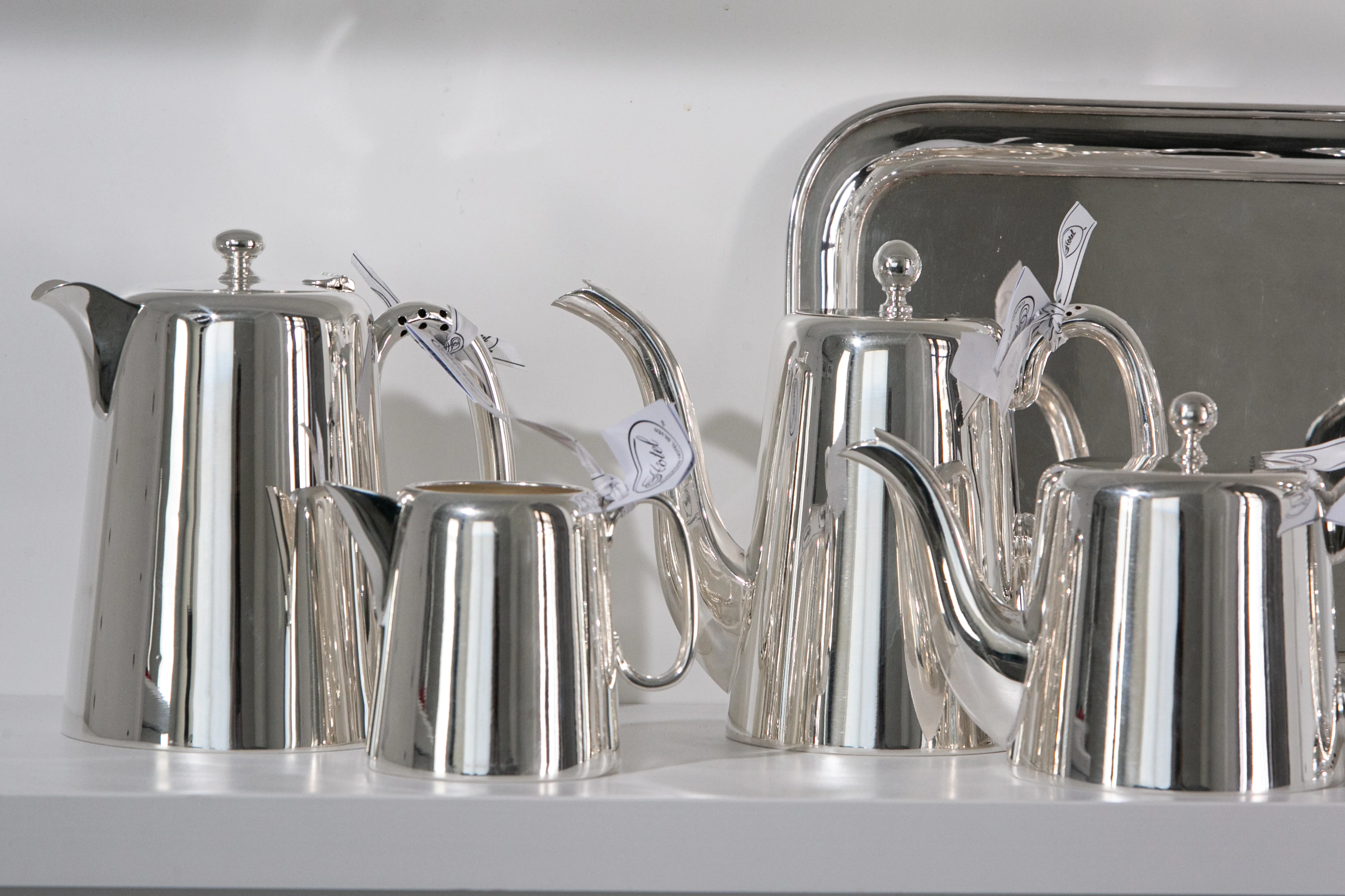 Hôtel Silver Vintage Pitcher - Image 6