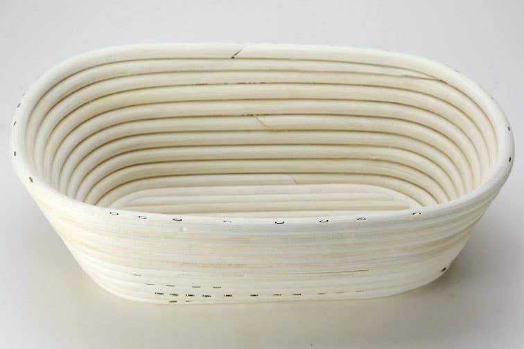Oval Proofing Basket and Liner - Image 3