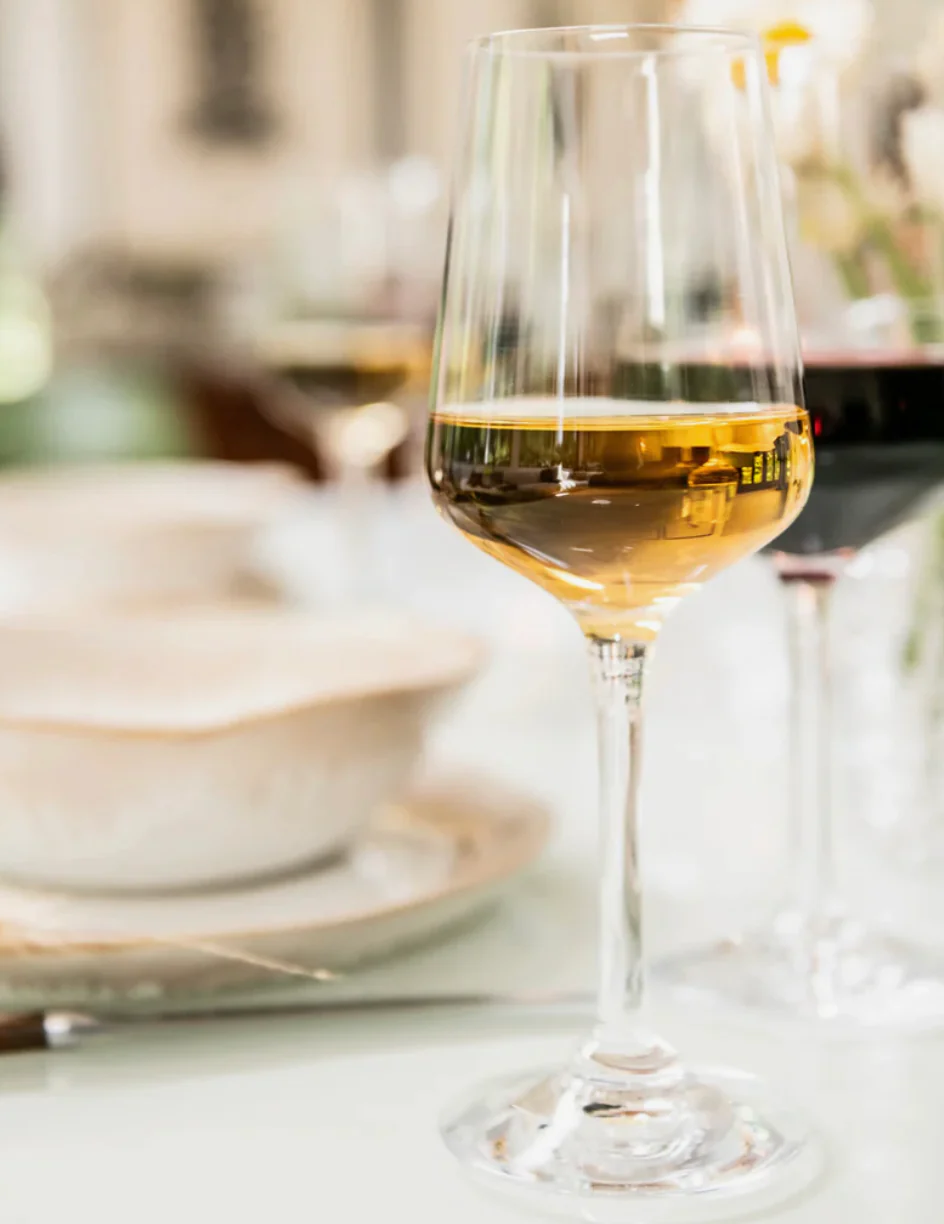 Simon Pearce Vintner White Wine Glass - Image 4