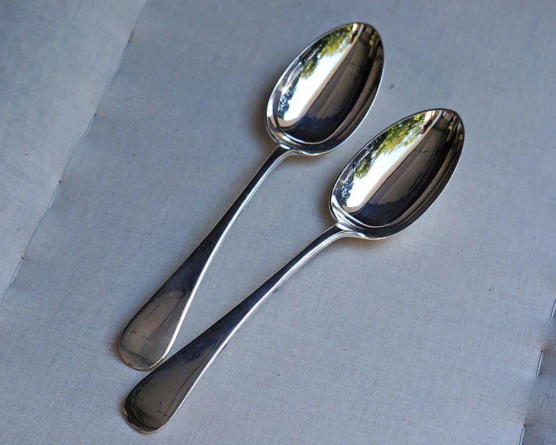 Hôtel Vintage English Kitchen Spoons (set of 2) - Image 5